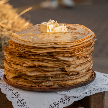 Recette de crêpes au brasero plancha pile de crêpes sur Club Brasero